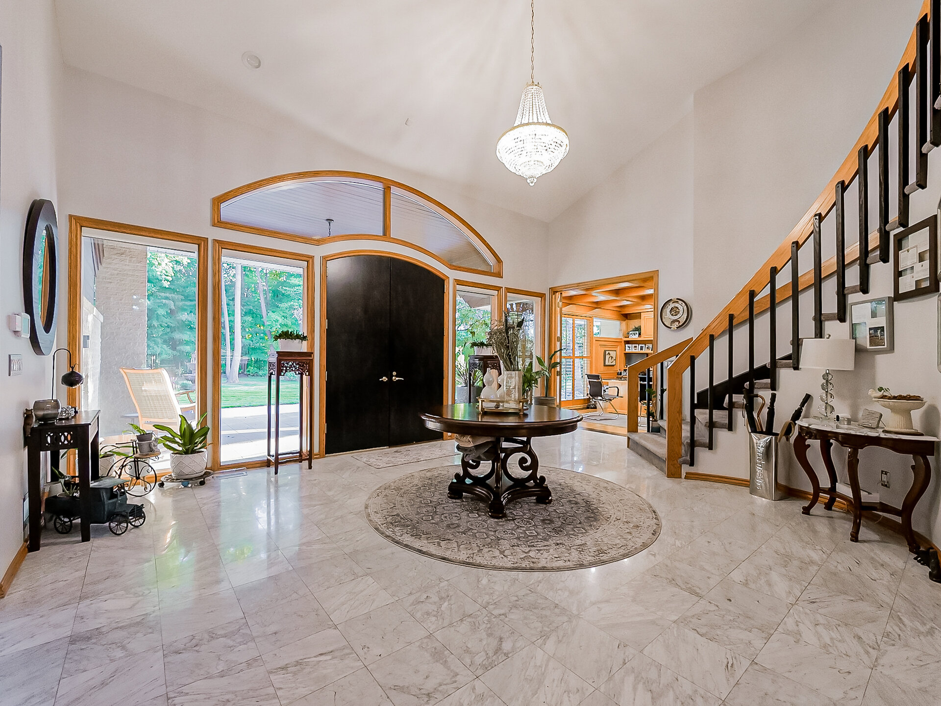 Entry foyer wide view