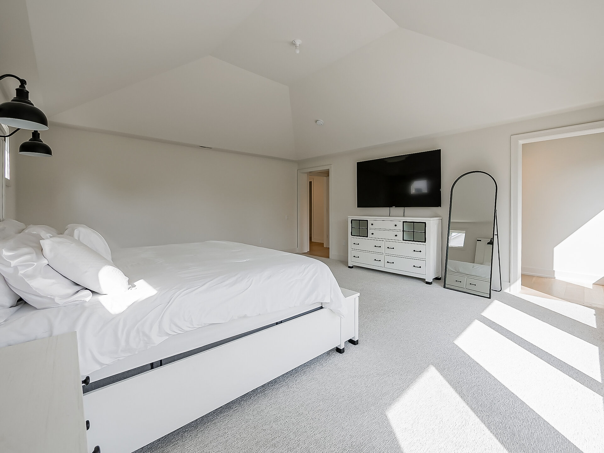 Bedroom alternate angle