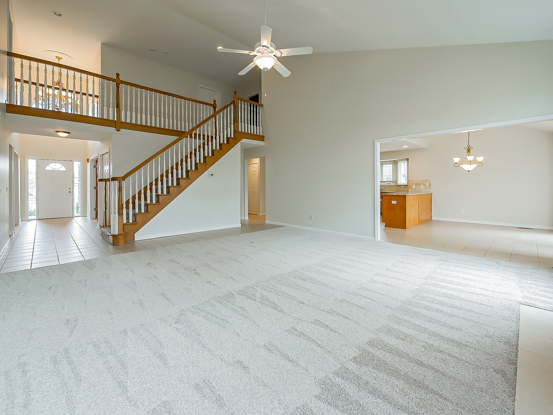 Foyer and staircase before